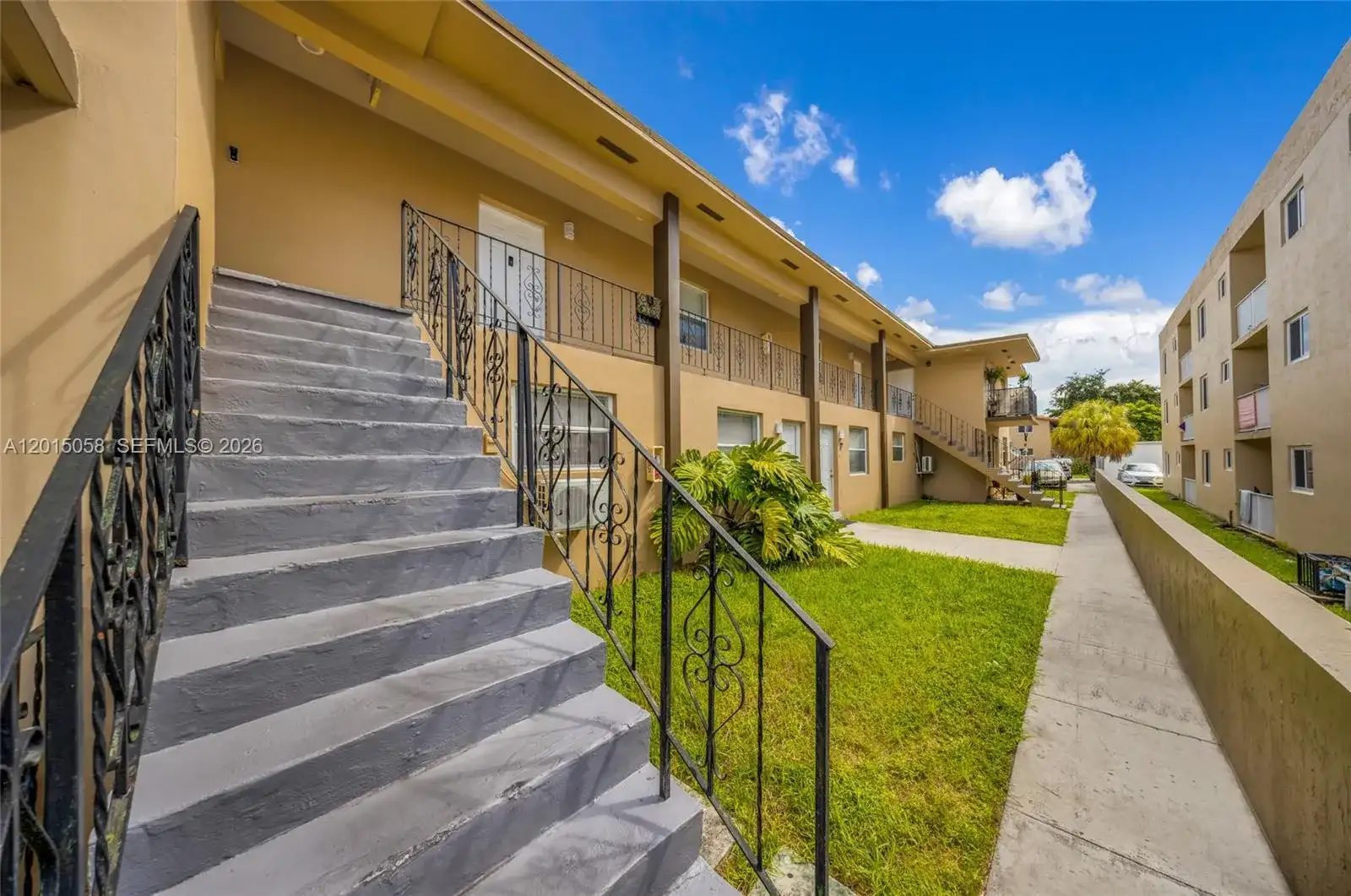225 SW 18th Ave, Miami FL 33135 photo 4