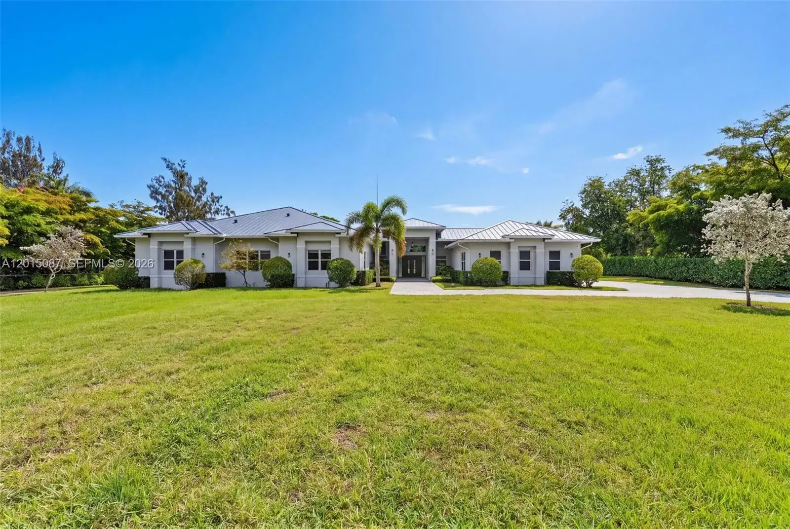 2400 SW 112th Ave, Davie FL 33325 photo 2
