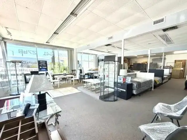 3100 NW 7th St, Miami FL 33125 photo 3