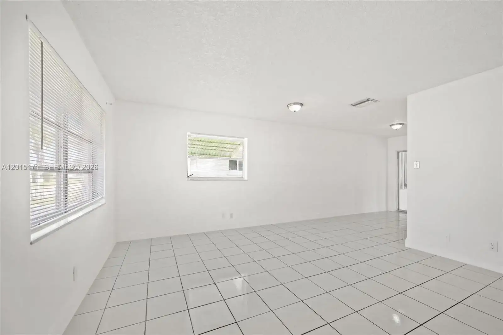 7004 NW 67th Ave, Tamarac FL 33321 photo 2