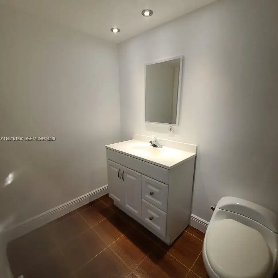 2500 SW 6th St # 303, Miami FL 33135 photo 5