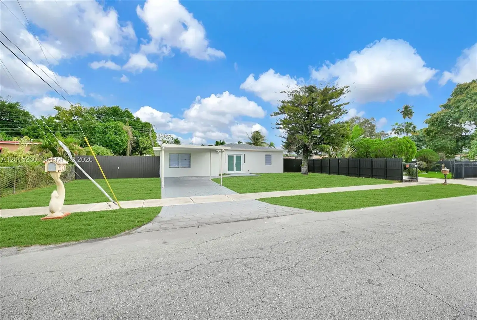 12621 NW 22nd Ct, Miami FL 33167 photo 4