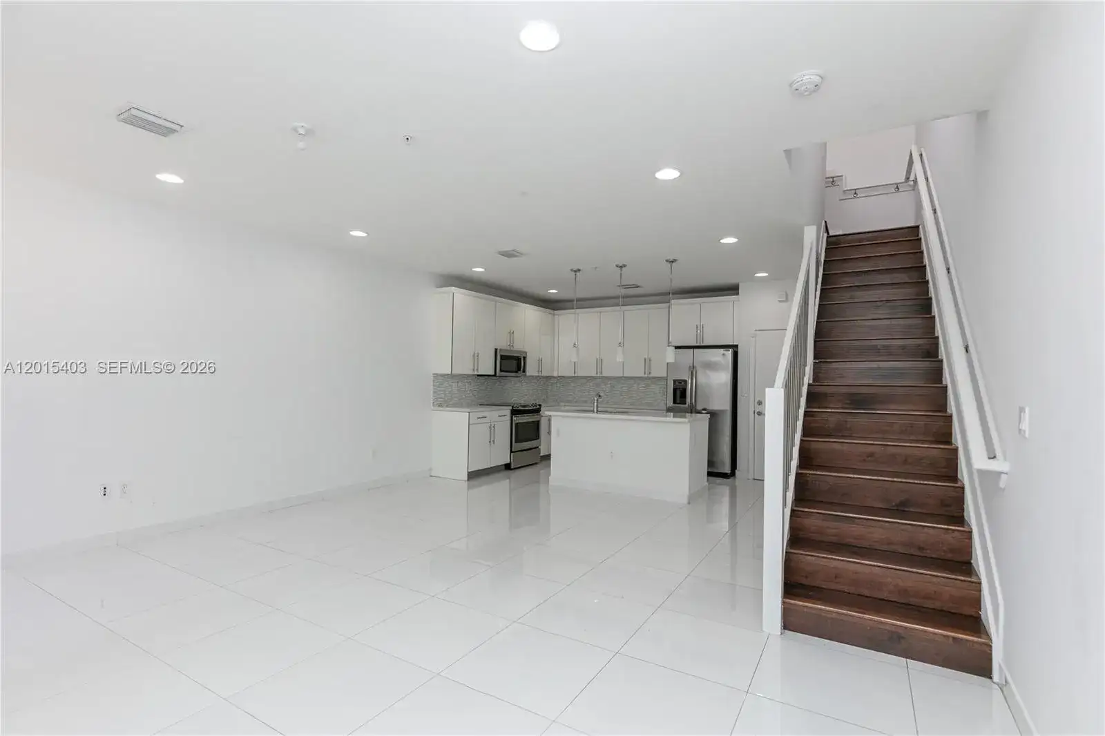 2610 NE 213th St # 103, Miami FL 33180 photo 3