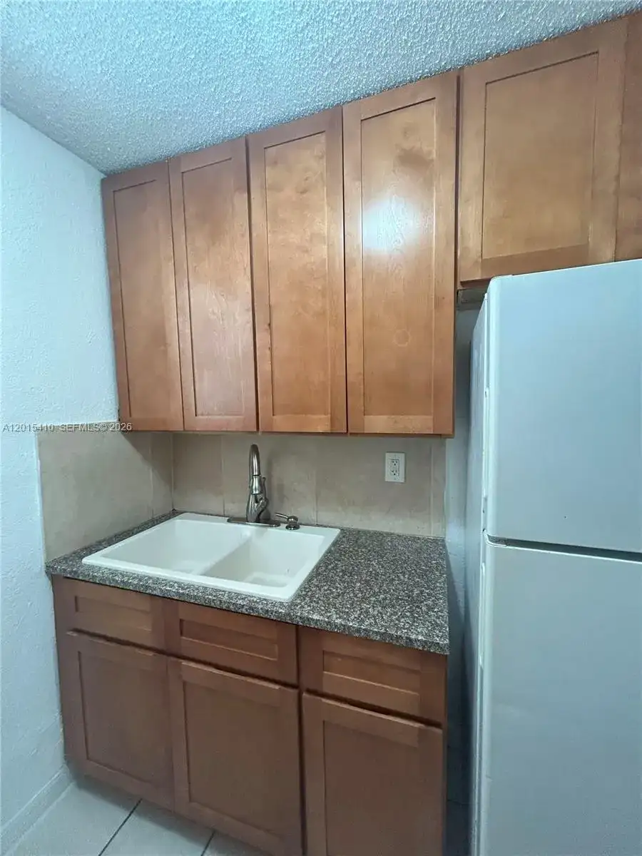 5814 NE 4th Ct # 3, Miami FL 33137 photo 3