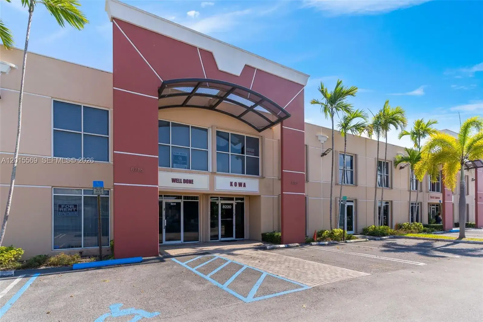 8216 NW 30th Ter, Doral FL 33122 photo 2