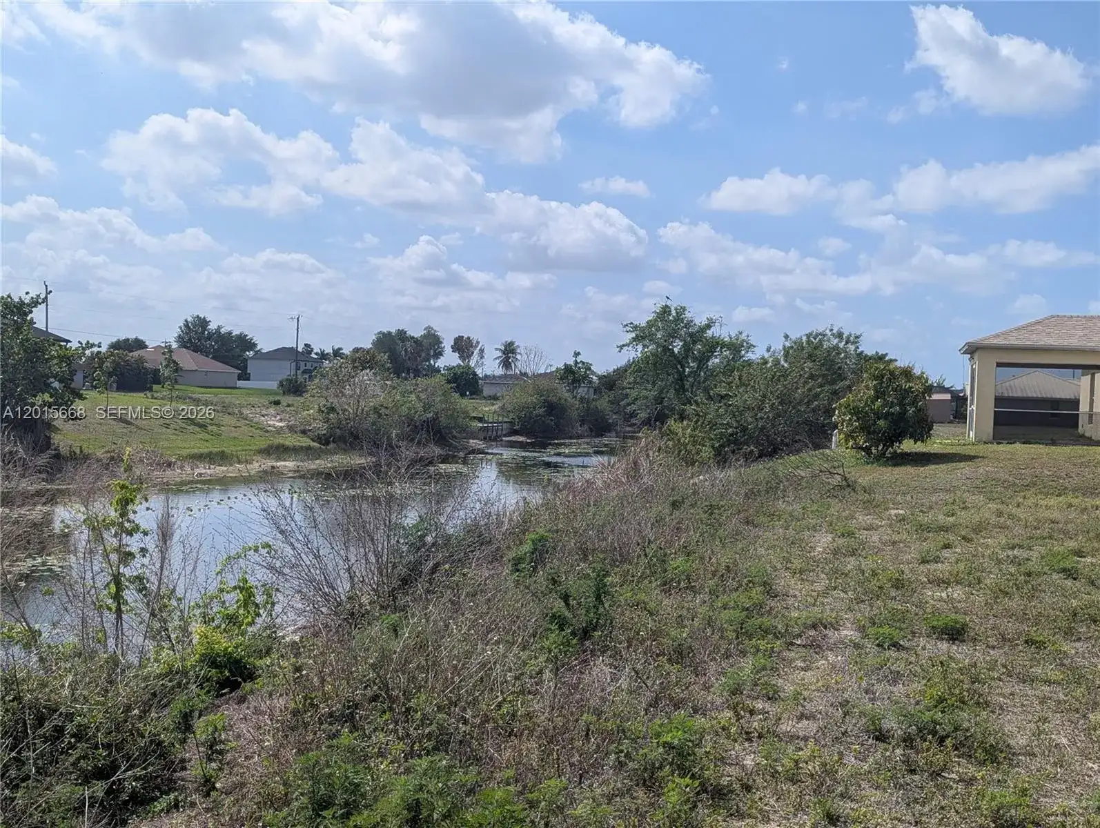 1402 NE 14 ave, Cape Coral FL 33909 photo 4
