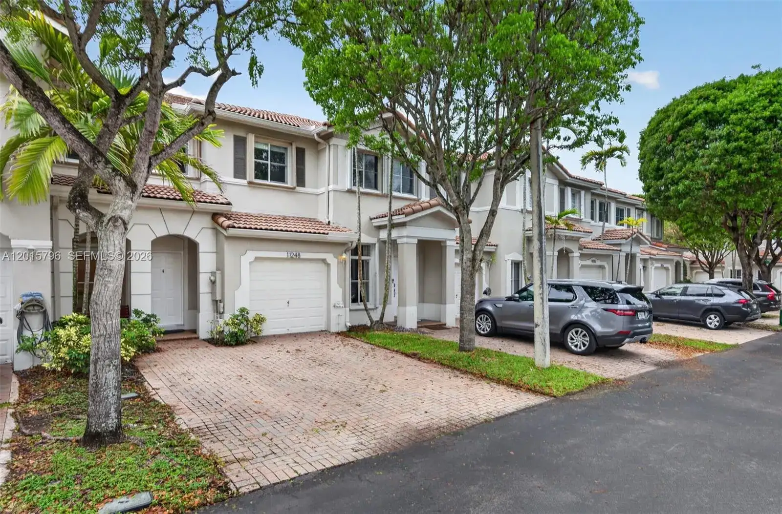11248 NW 56th St, Doral FL 33178 photo 3