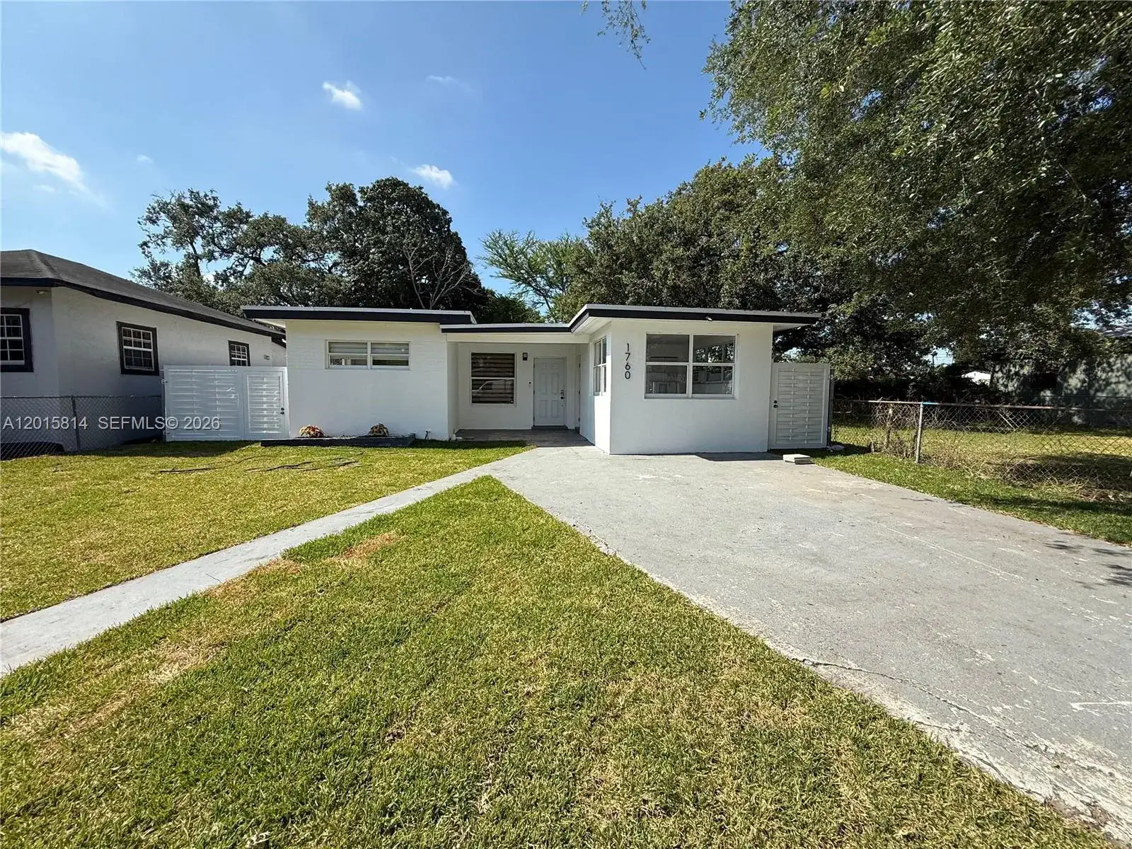 1760 NW 84th St, Miami FL 33147 photo 2