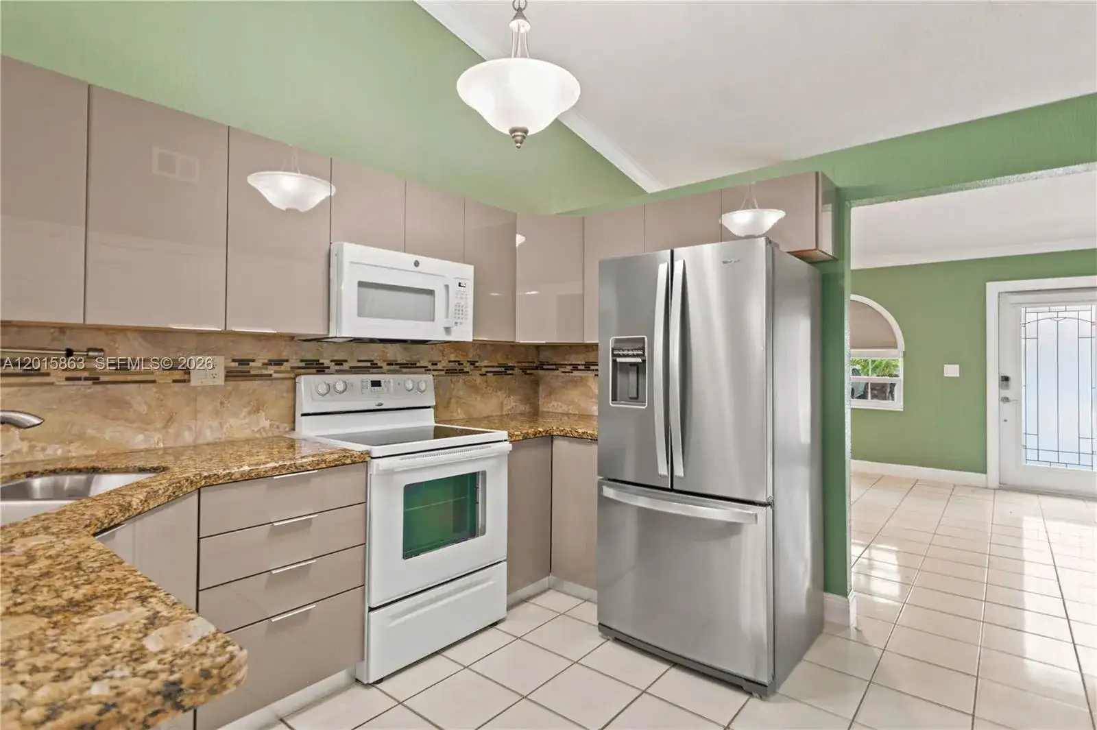 5471 W 27th Ct, Hialeah FL 33016 photo 5