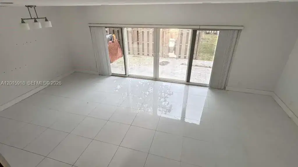 8195 NW 8th MANOR # 3, Plantation FL 33324 photo 3