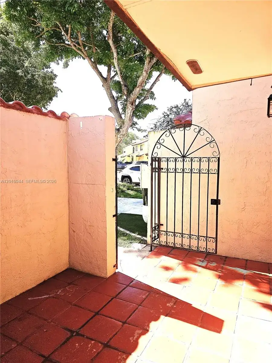 10144 Costa Del Sol Blvd, Doral FL 33178 photo 3