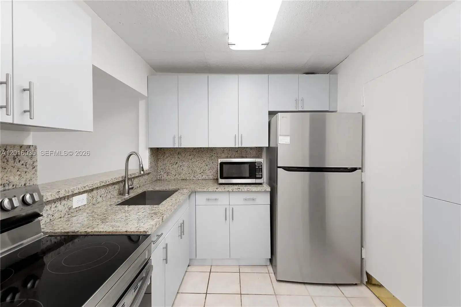 345 Ocean Dr # 424, Miami Beach FL 33139 photo 4