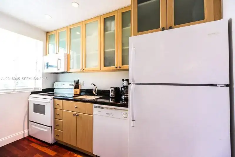 420 15th St # 106, Miami Beach FL 33139 photo 4