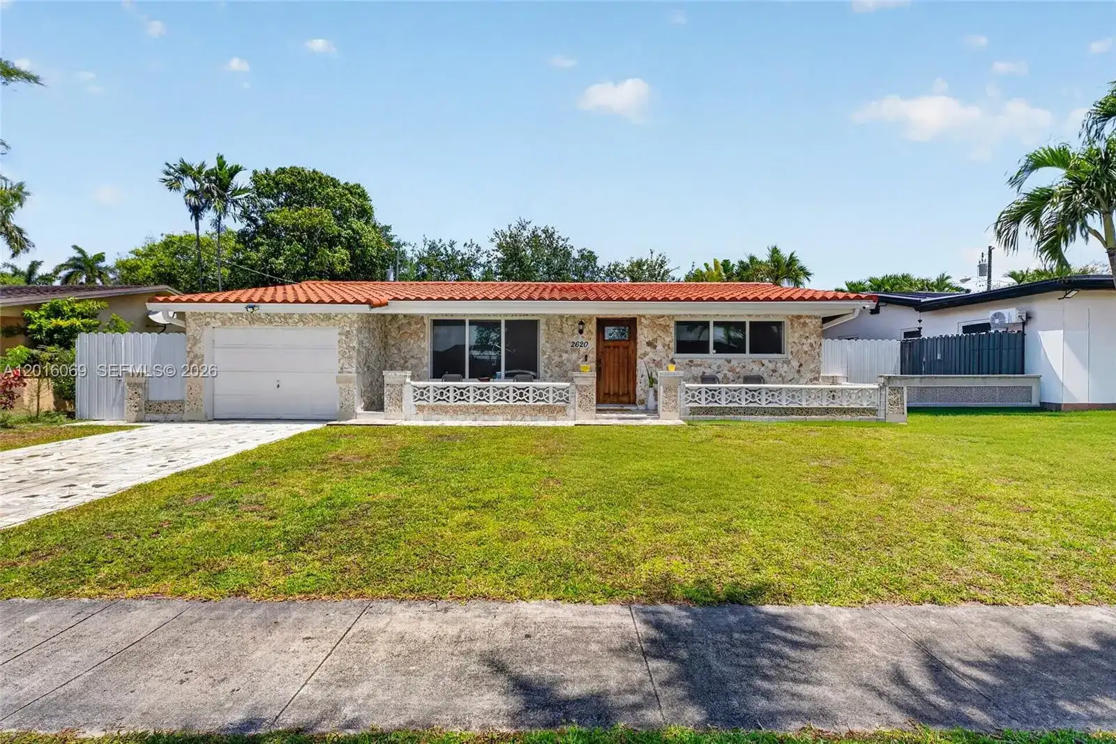 2620 NW 89th Ave, Sunrise FL 33322 photo 2