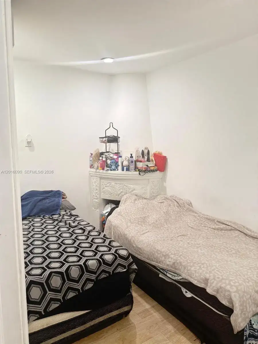 920 Euclid Ave # 3, Miami Beach FL 33139 photo 4