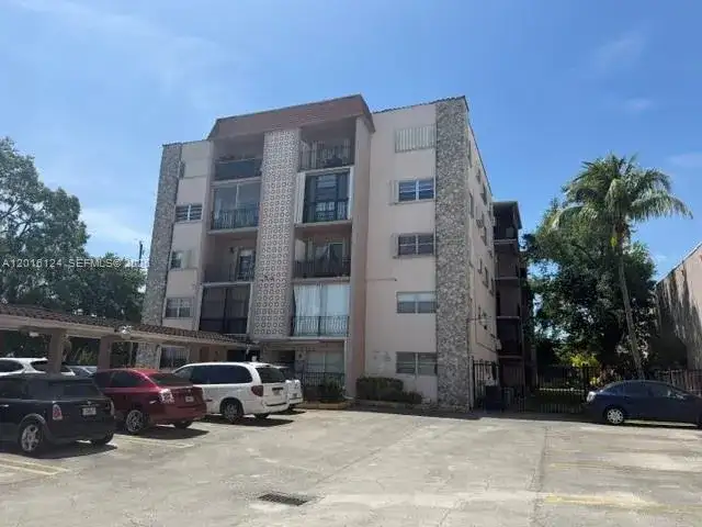 3640 NW 9th St # 201, Miami FL 33125 photo 5