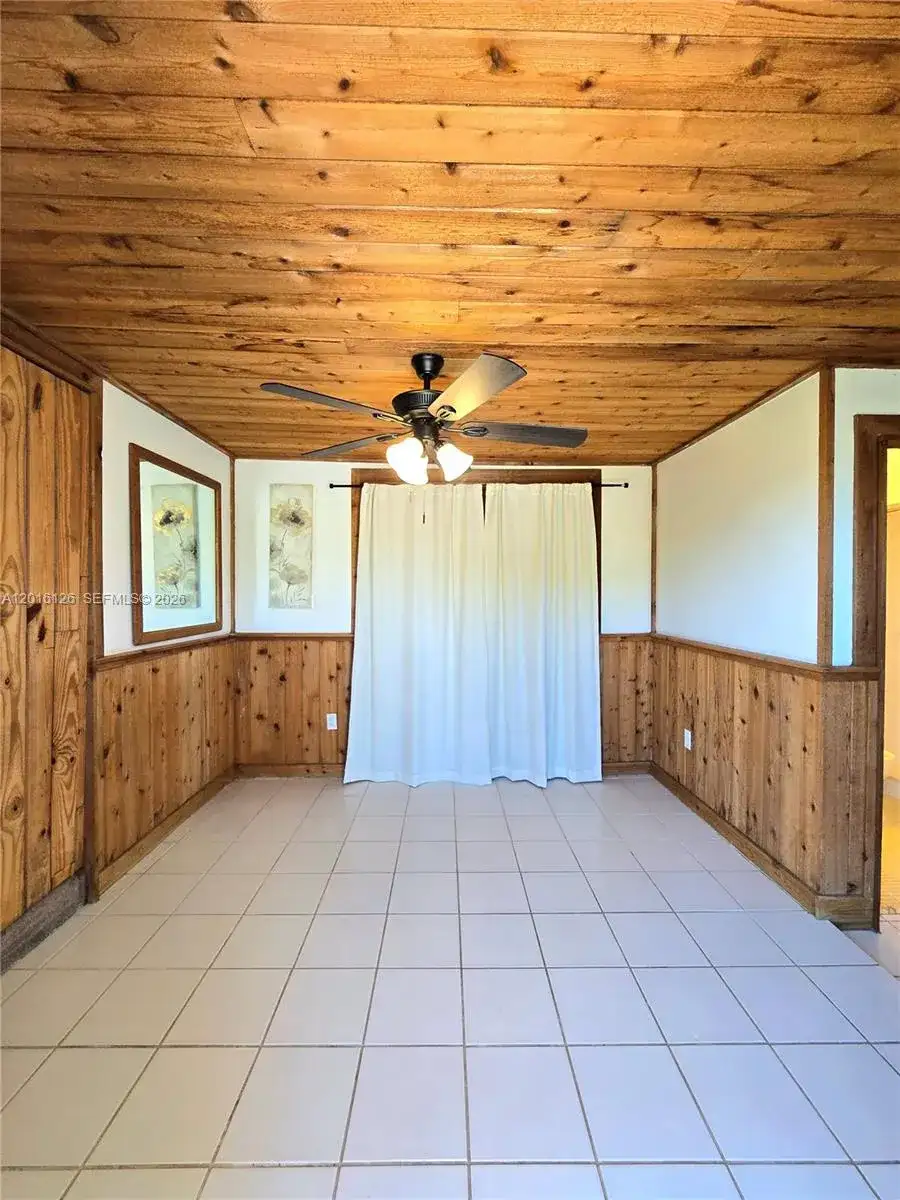 27660 SW 162nd Ave side, Homestead FL 33031 photo 2