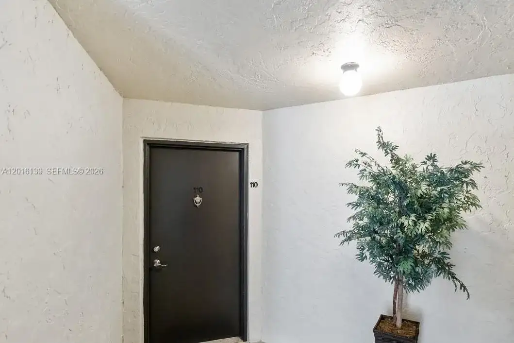 825 Egret Cir # 110, Delray Beach FL 33444 photo 4