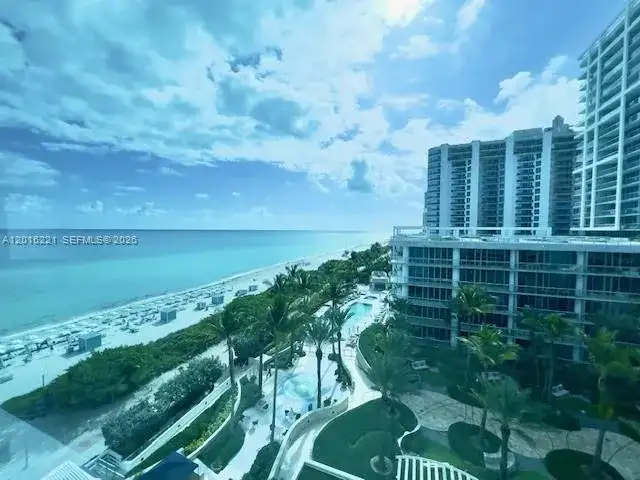 6801 Collins Ave, Miami Beach FL 33141 photo 2