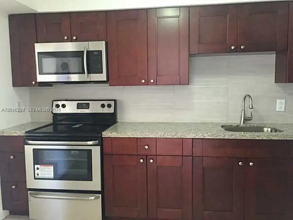 2005 Sans Souci Blvd # 305, North Miami FL 33181 photo 2