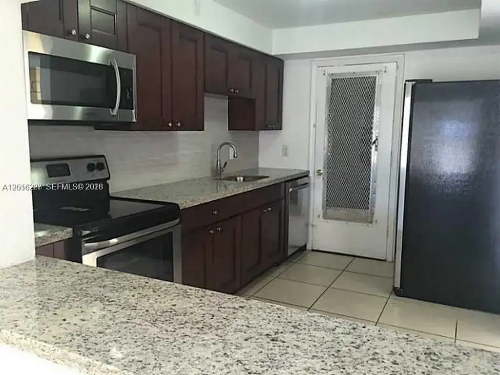 2005 Sans Souci Blvd # 305, North Miami FL 33181 photo 3
