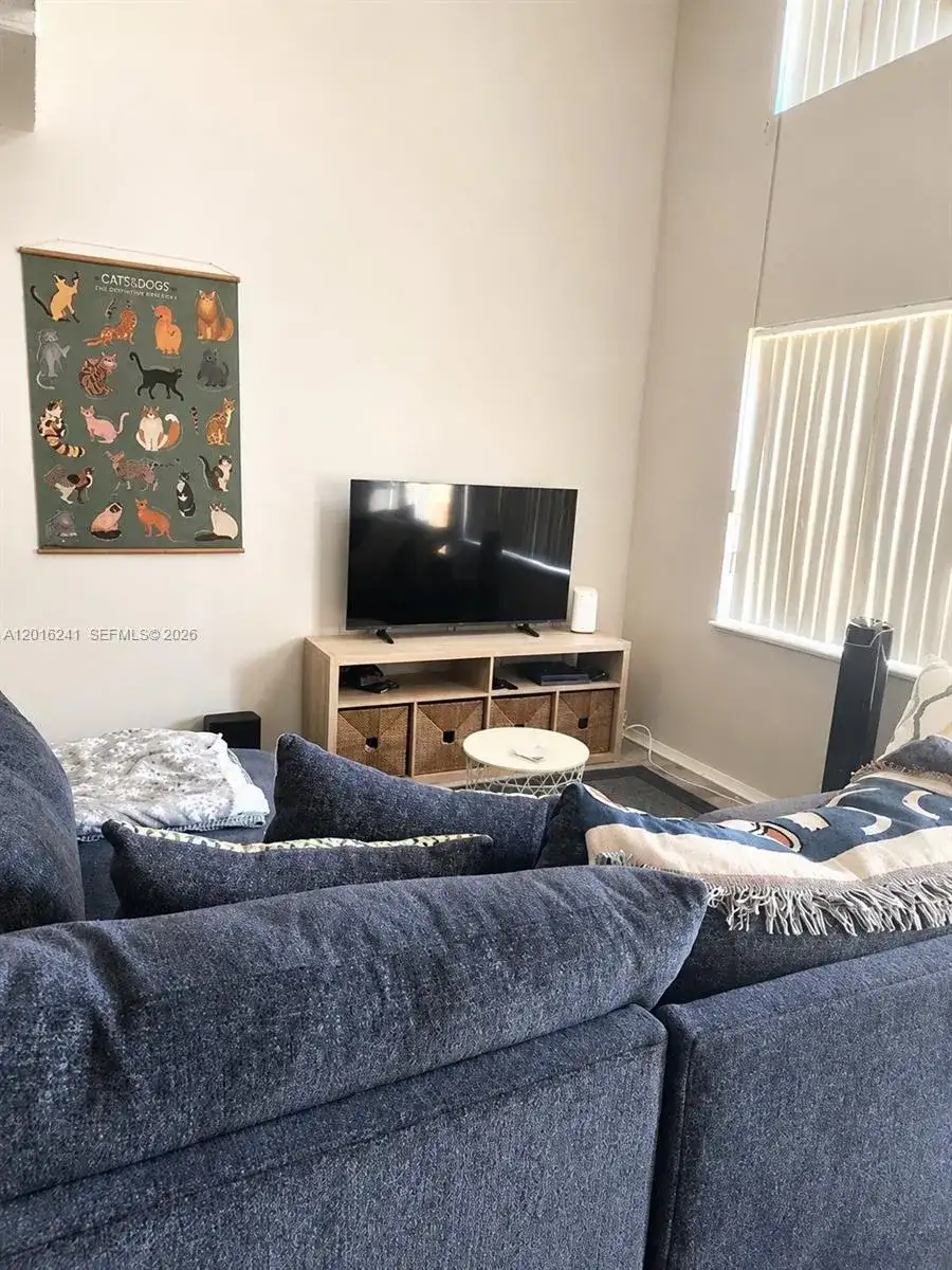 18051 NW 68th Ave # K201, Hialeah FL 33015 photo 4