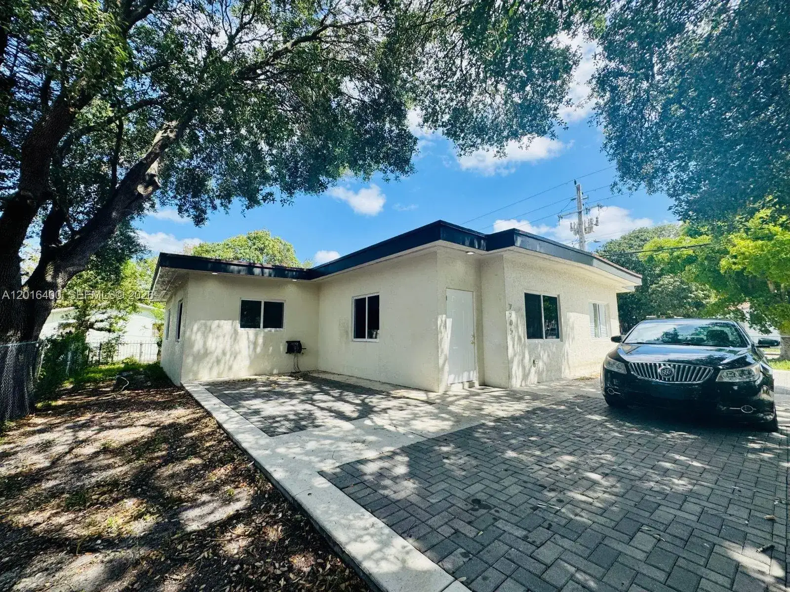 7703 NW 3rd Ave, Miami FL 33150 photo 3
