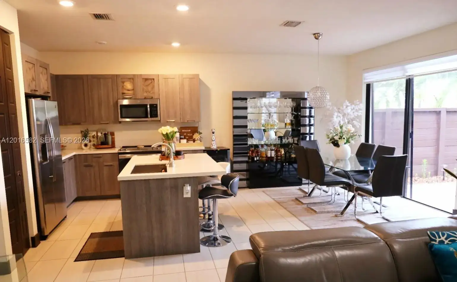 16012 NW 91st Ct, Miami Lakes FL 33018 photo 3