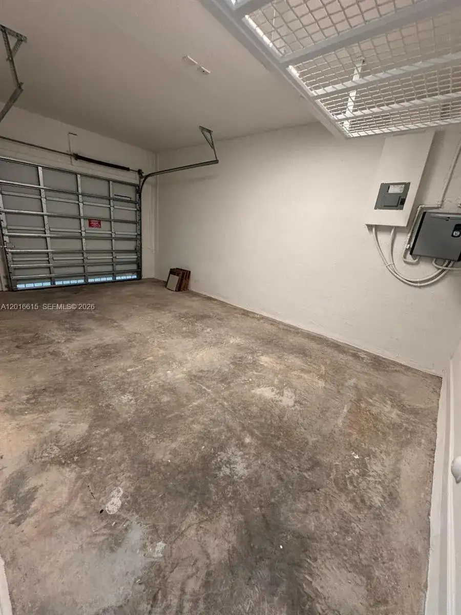 663 SE 13th St Cir, Homestead FL 33034 photo 5