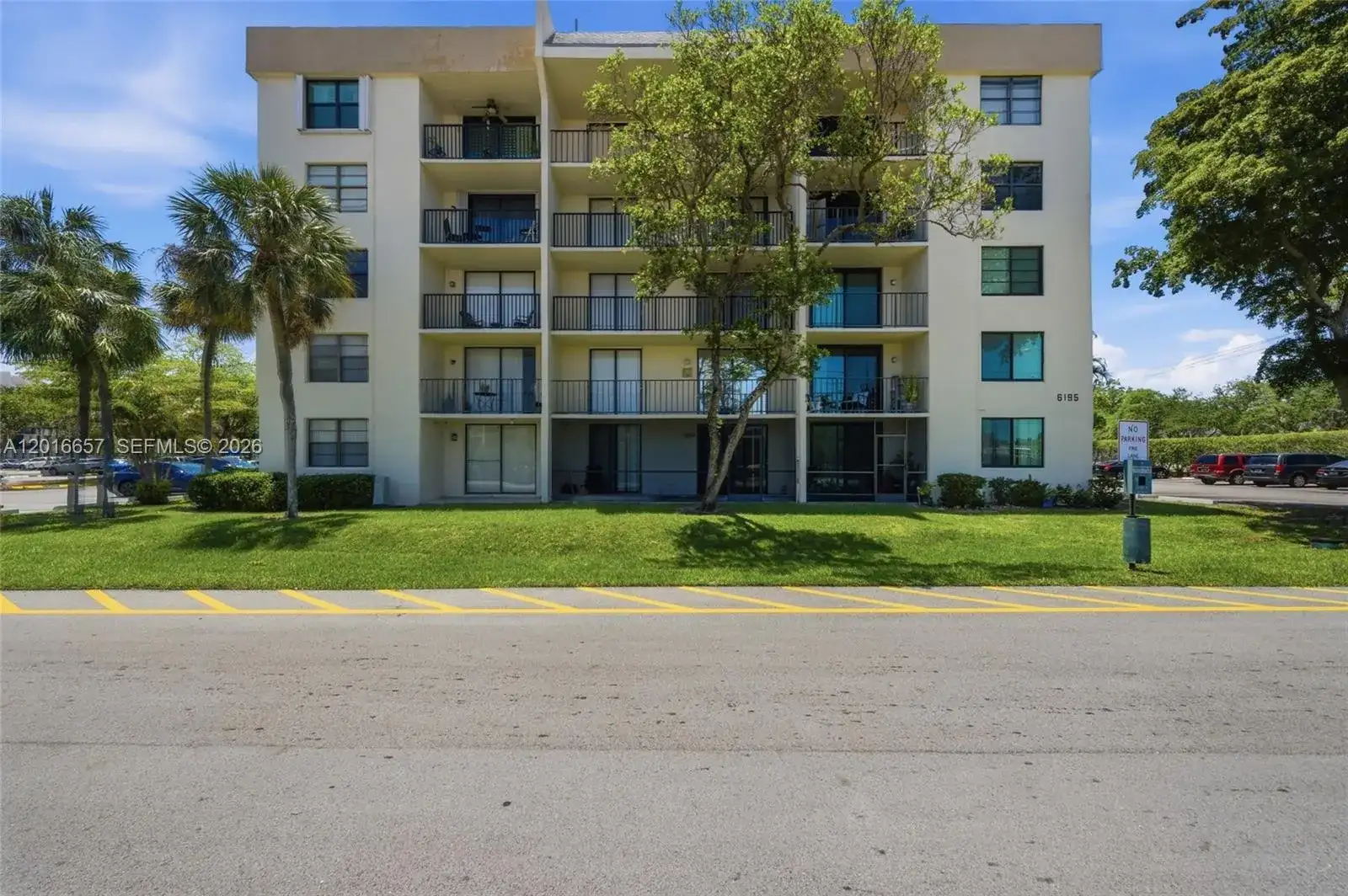 6195 Rock Island Rd # 511, Tamarac FL 33319 photo 3