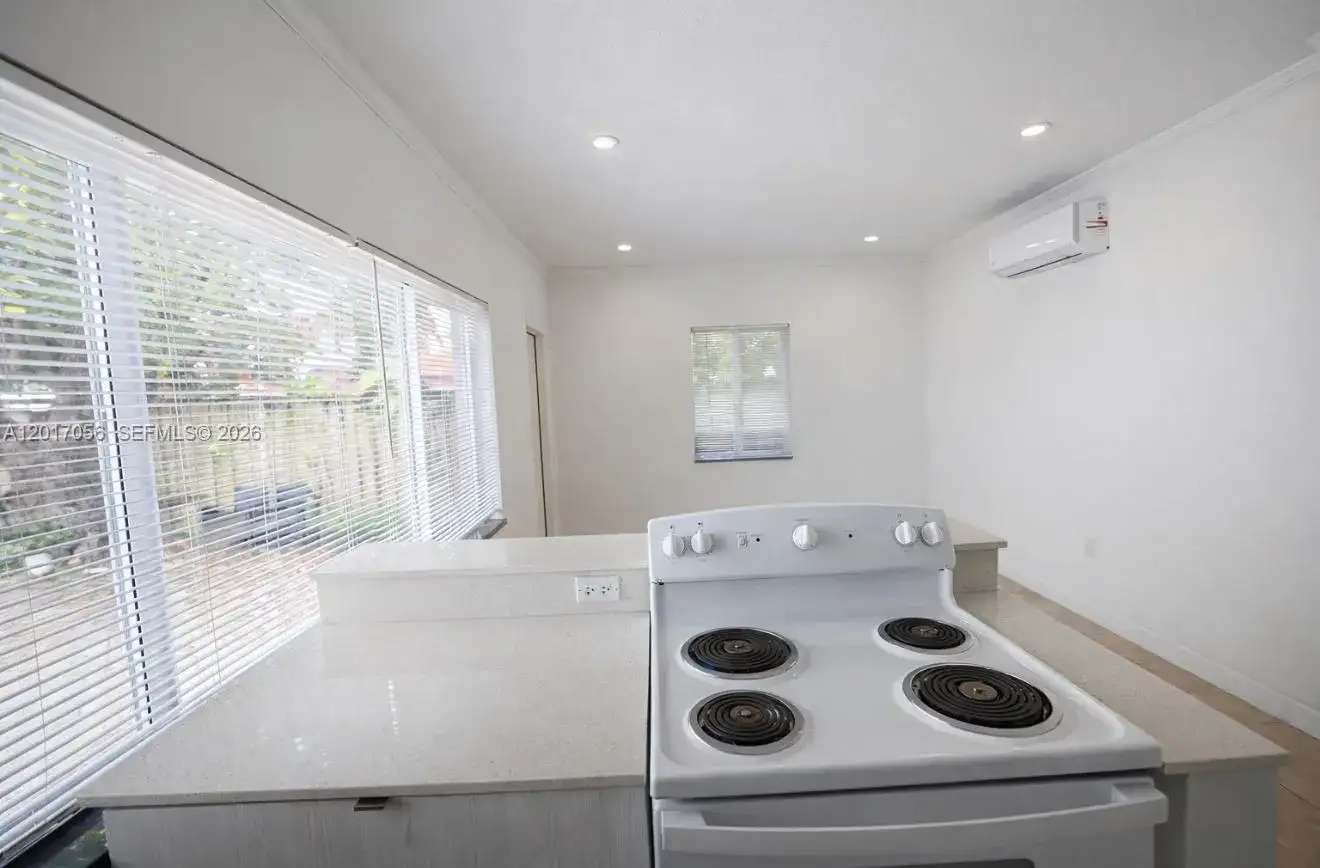 572 NE 67th St # 5, Miami FL 33138 photo 3