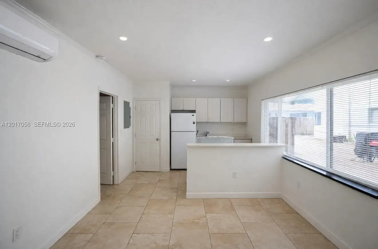 572 NE 67th St # 5, Miami FL 33138 photo 5