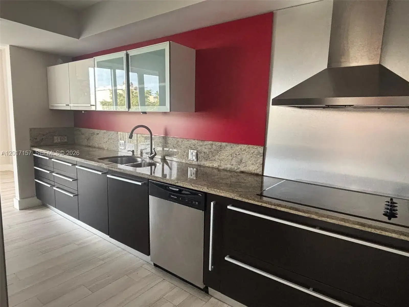 50 Ocean Lane Dr # 404, Key Biscayne FL 33149 photo 2