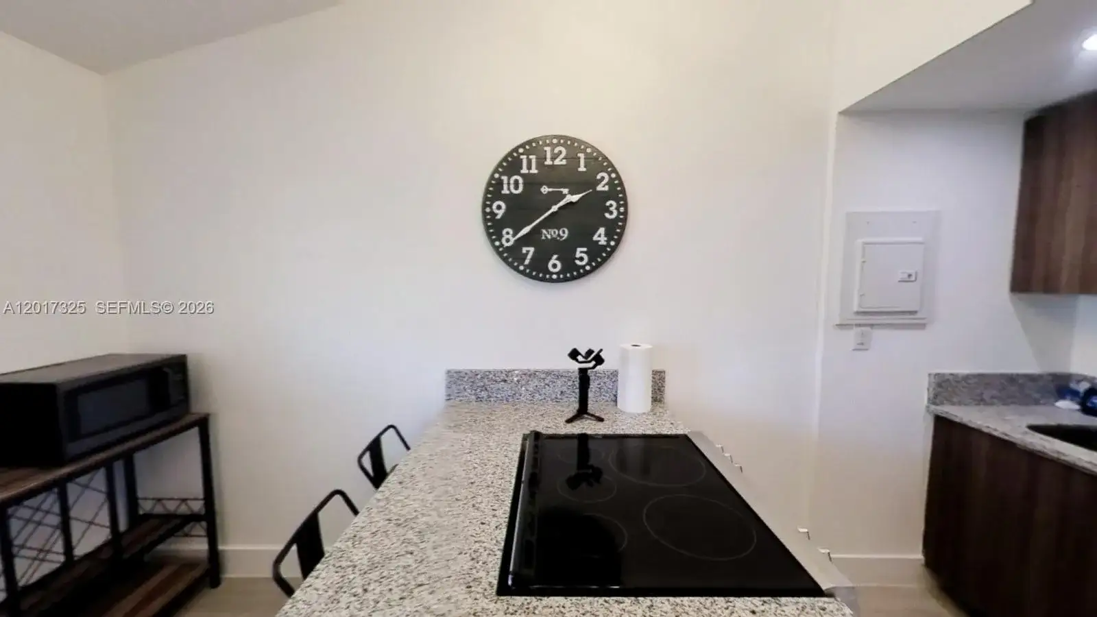 840 SW 7th St # 852, Miami FL 33130 photo 2