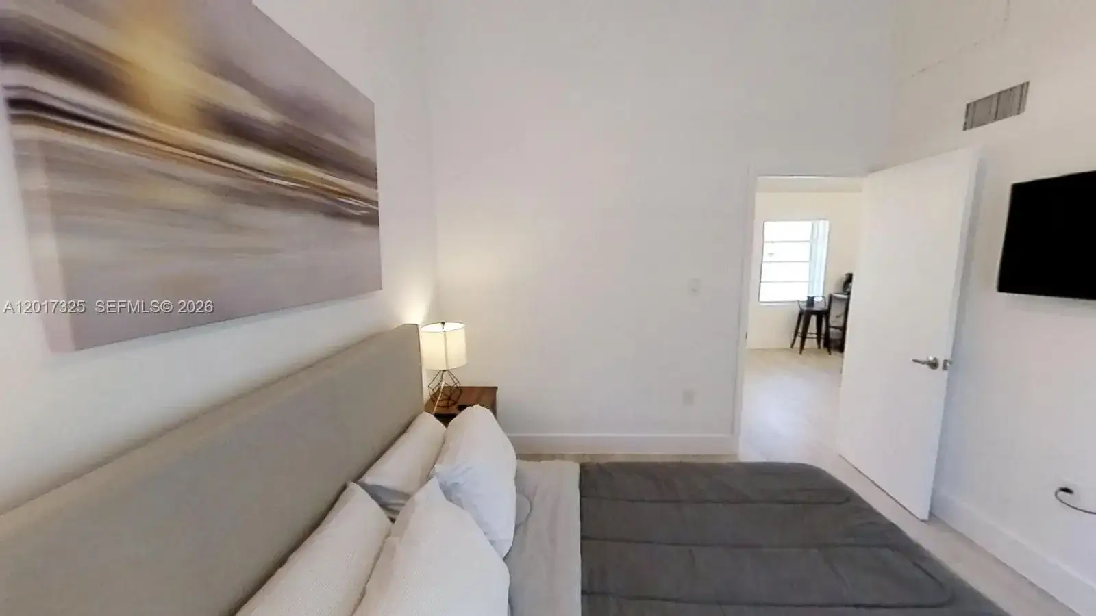 840 SW 7th St # 852, Miami FL 33130 photo 5