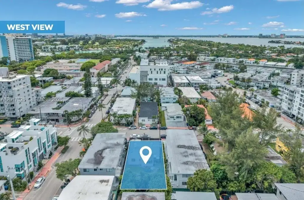 7711 Carlyle Ave, Miami Beach FL 33141 photo 3