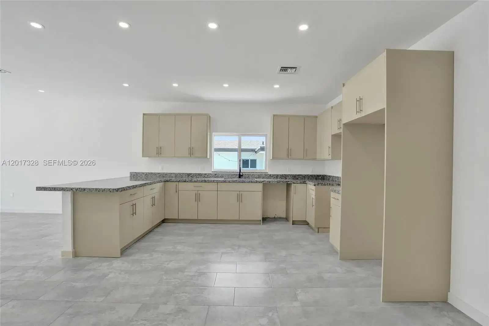 2536 NW 9th Ct, Fort Lauderdale FL 33311 photo 5