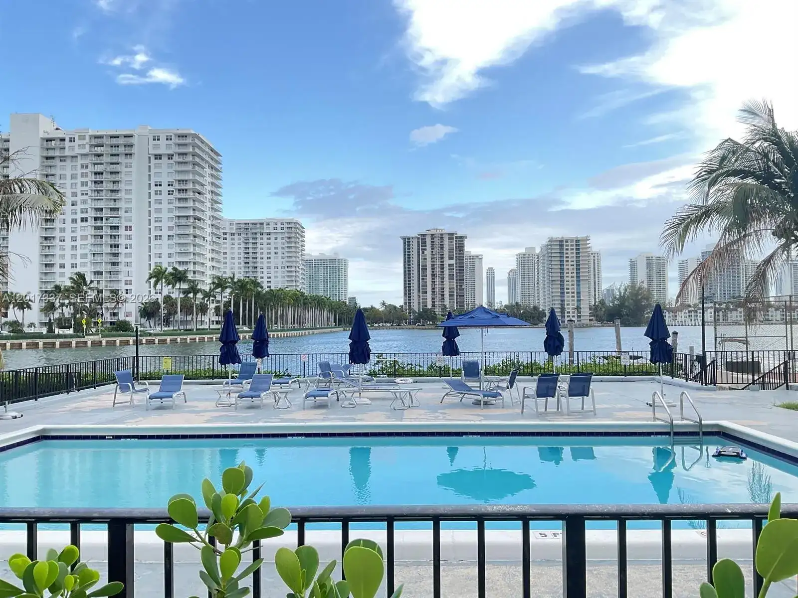 2780 NE 183rd St # 1007, Aventura FL 33160 photo 3
