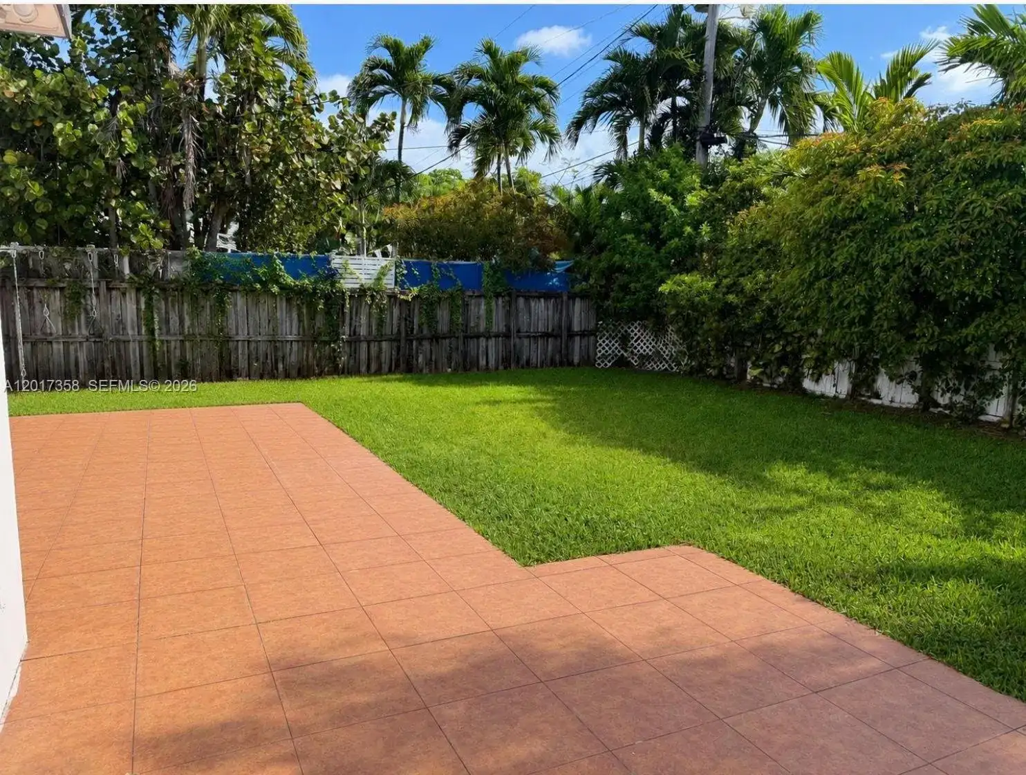 21011 NE 25th Ct, Miami FL 33180 photo 5