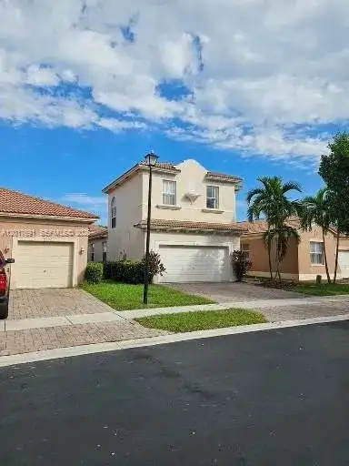 2160 NE 37th Rd, Homestead FL 33033 photo 2