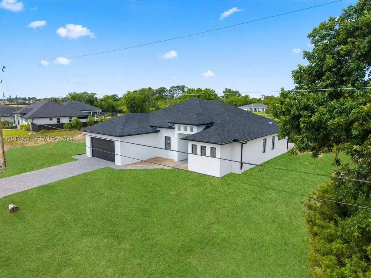 502 NE 5th PL, Cape Coral FL 33909 photo 5