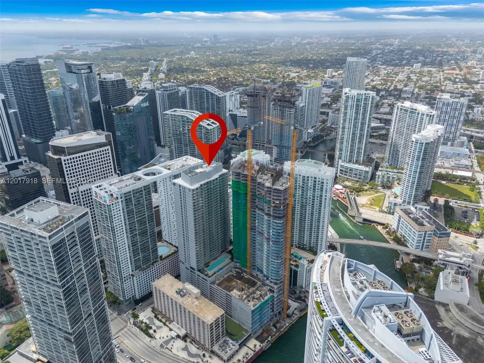 77 SE 5 # 1601, Miami FL 33131 photo 2