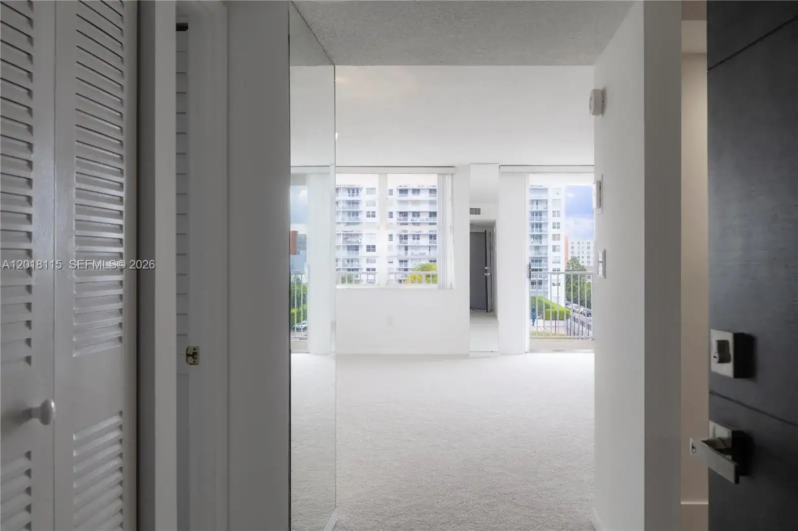 2851 NE 183rd St # 504E, Aventura FL 33160 photo 2