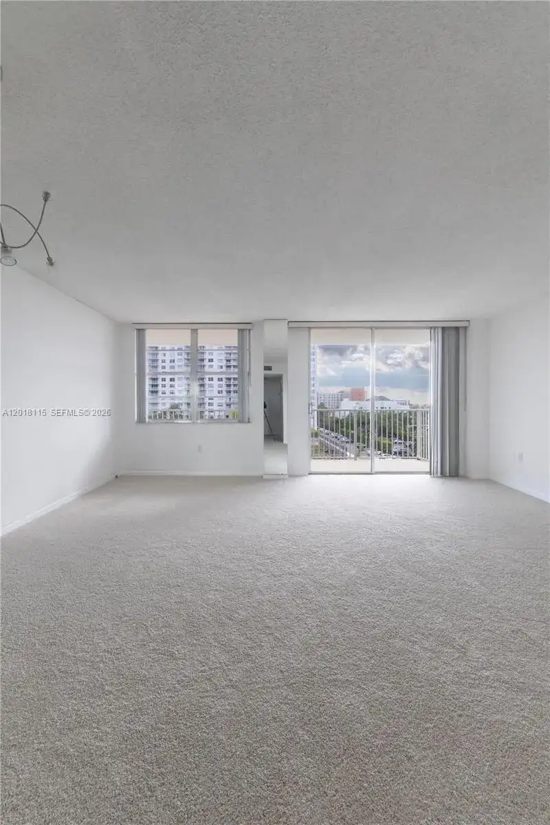2851 NE 183rd St # 504E, Aventura FL 33160 photo 3