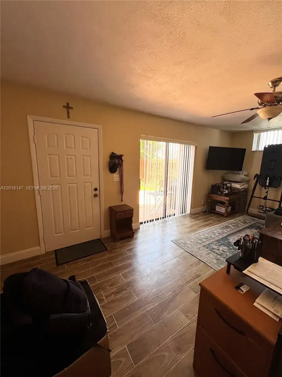 192 Springdale Cir # 192, Palm Springs FL 33461 photo 5