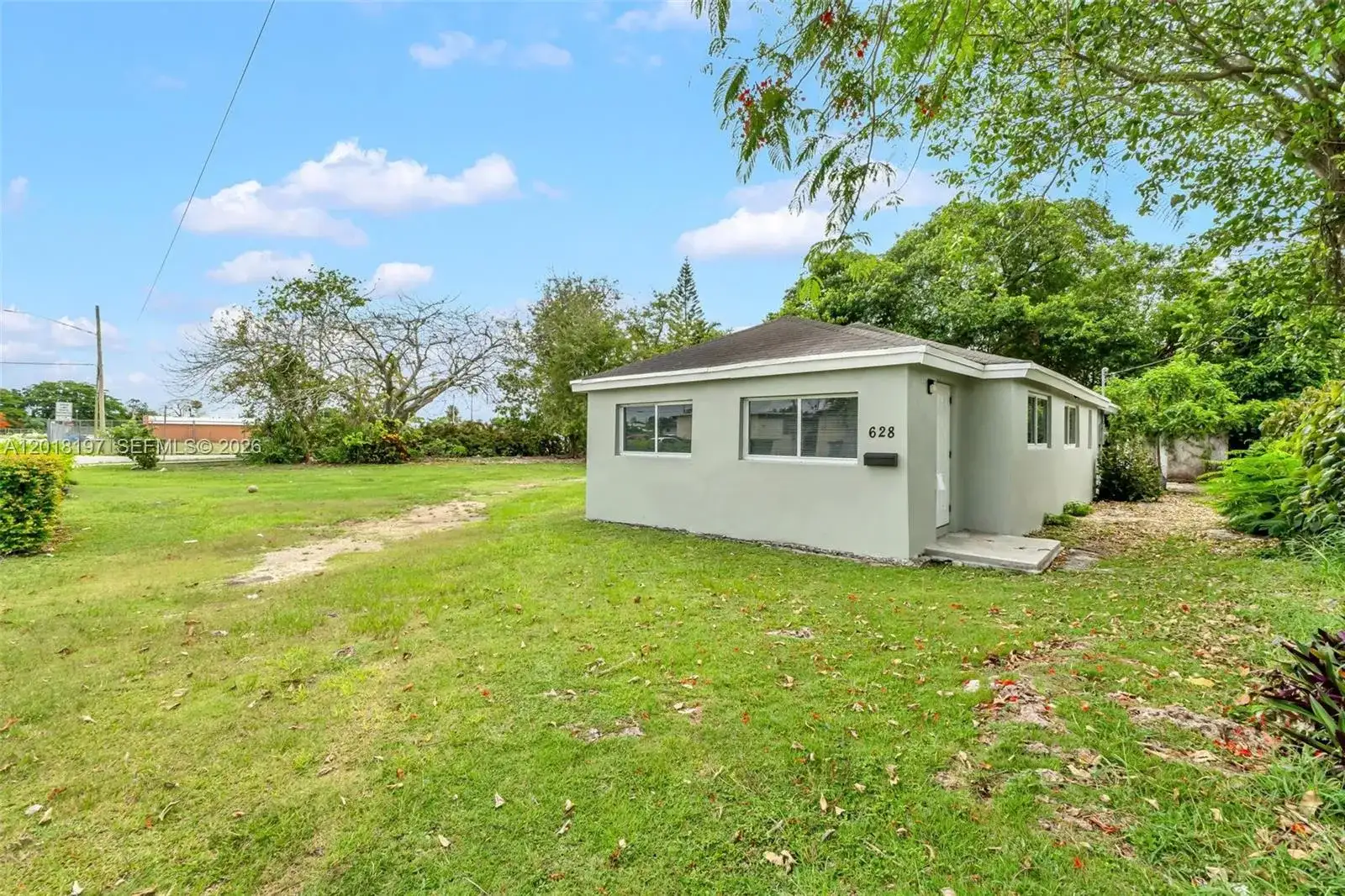 628 SW 8th Ave, Homestead FL 33030 photo 3