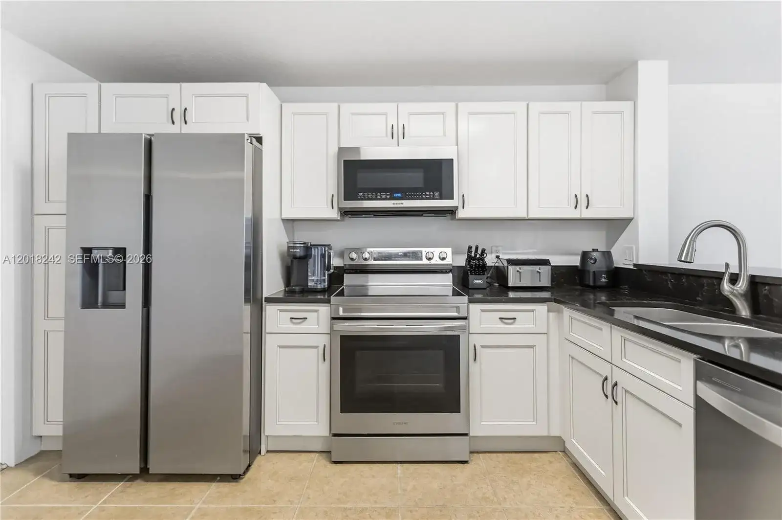 4065 Crystal Lake Dr, Deerfield Beach FL 33064 photo 4