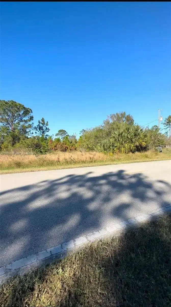 360 N Quebrada St, Clewiston FL 33440 photo 3