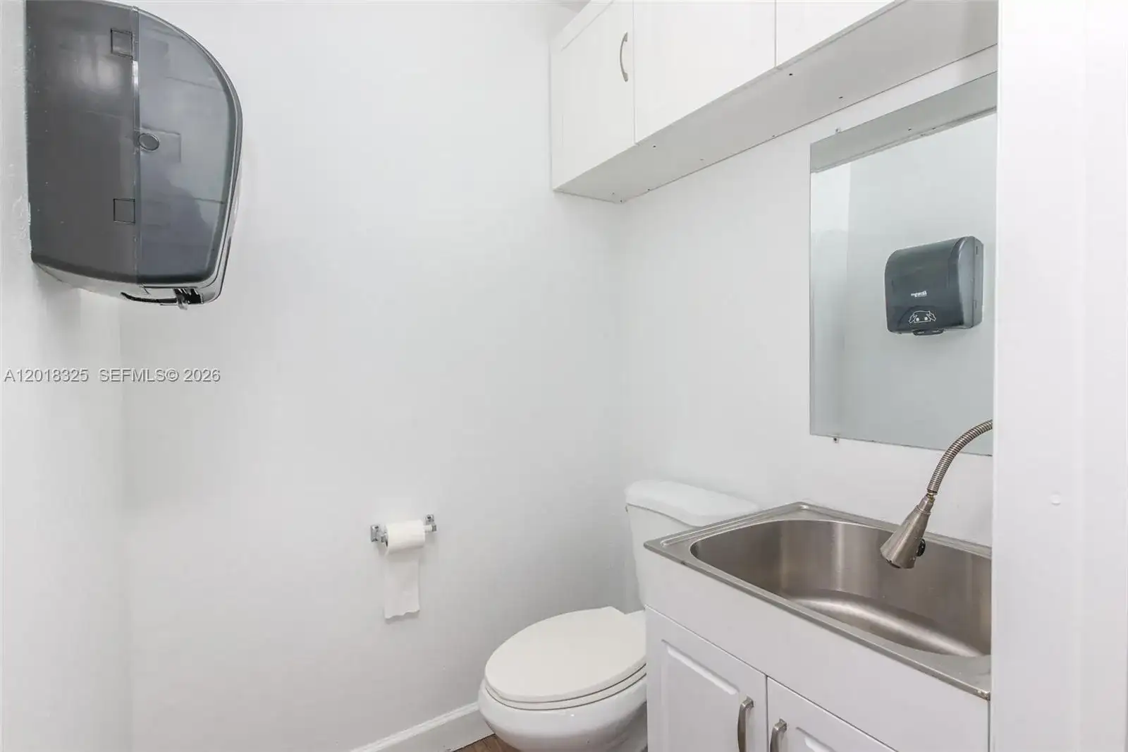 3501 NW 10th Ave, Oakland Park FL 33309 photo 4