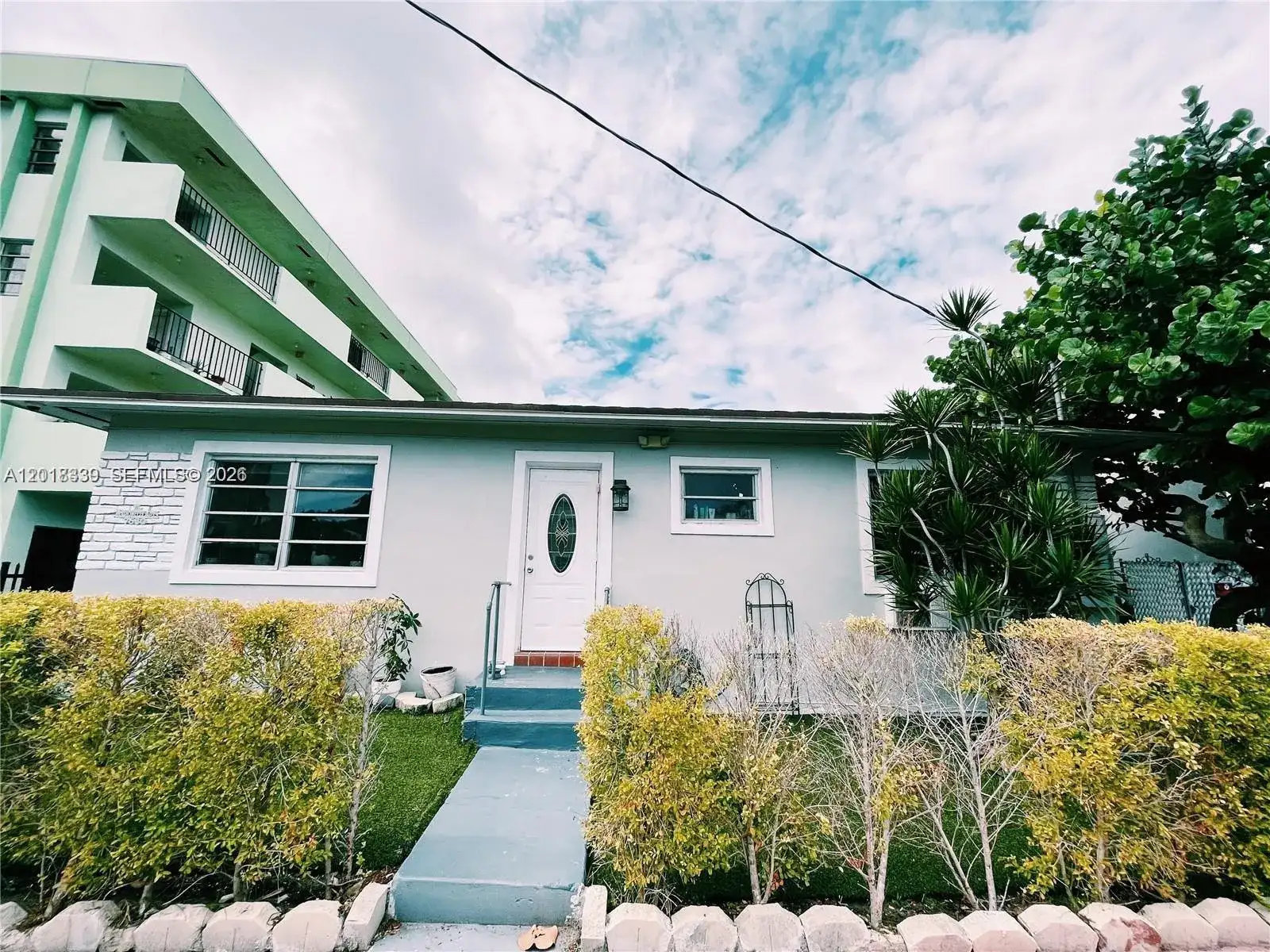 7630 Byron Ave, Miami Beach FL 33141 photo 3